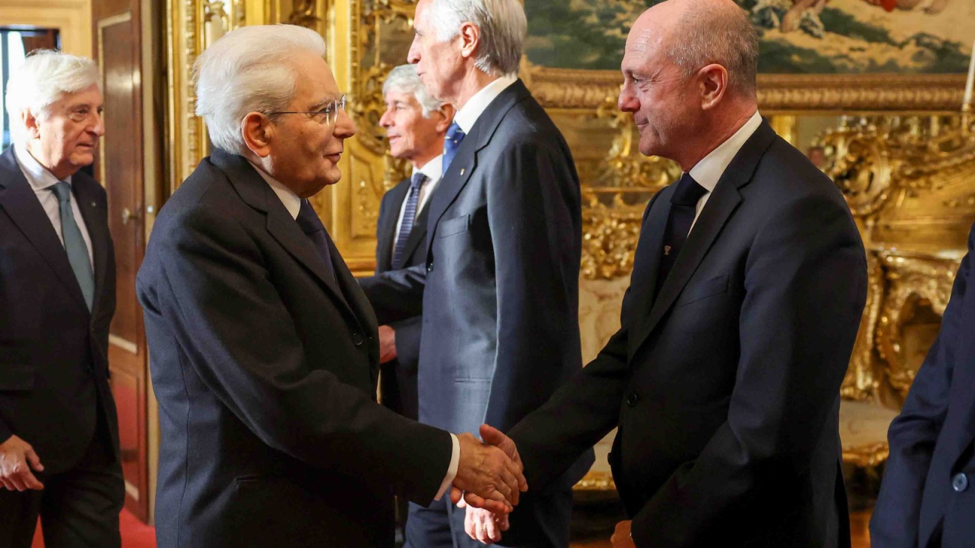 https://www.sportal.it/foto_articoli/2024-05/il-presidente-sergio-mattarella-incontra-i-campioni-di-coppa-davis-le-foto_1255190Photogallery.jpg?format=jpg