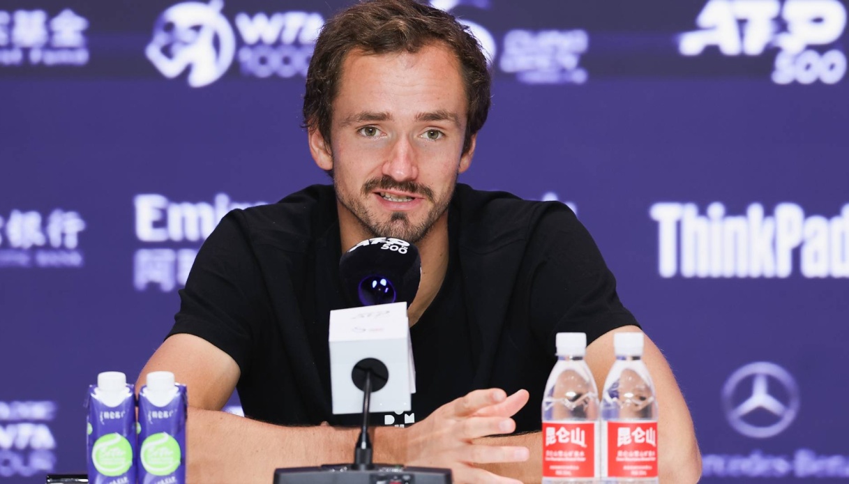 https://www.sportal.it/foto_articoli/2024-39/daniil-medvedev_12904631190x786.jpg?format=jpg