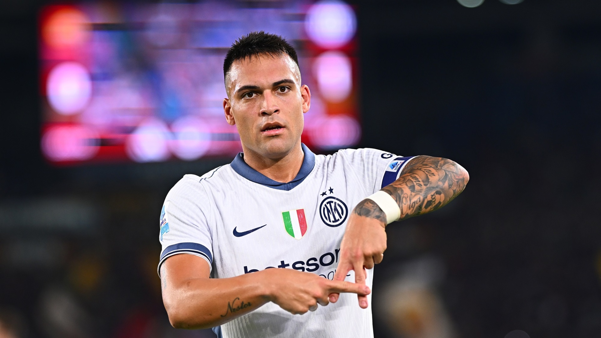 https://www.sportal.it/foto_articoli/2024-42/lautaro-martinez_1293549Photogallery.jpg?format=jpg