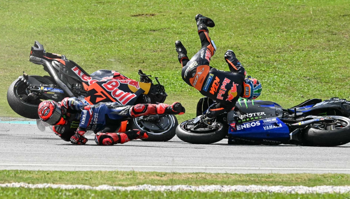 Sportal: GP Malesia: pauroso incidente al via, bandiera rossa