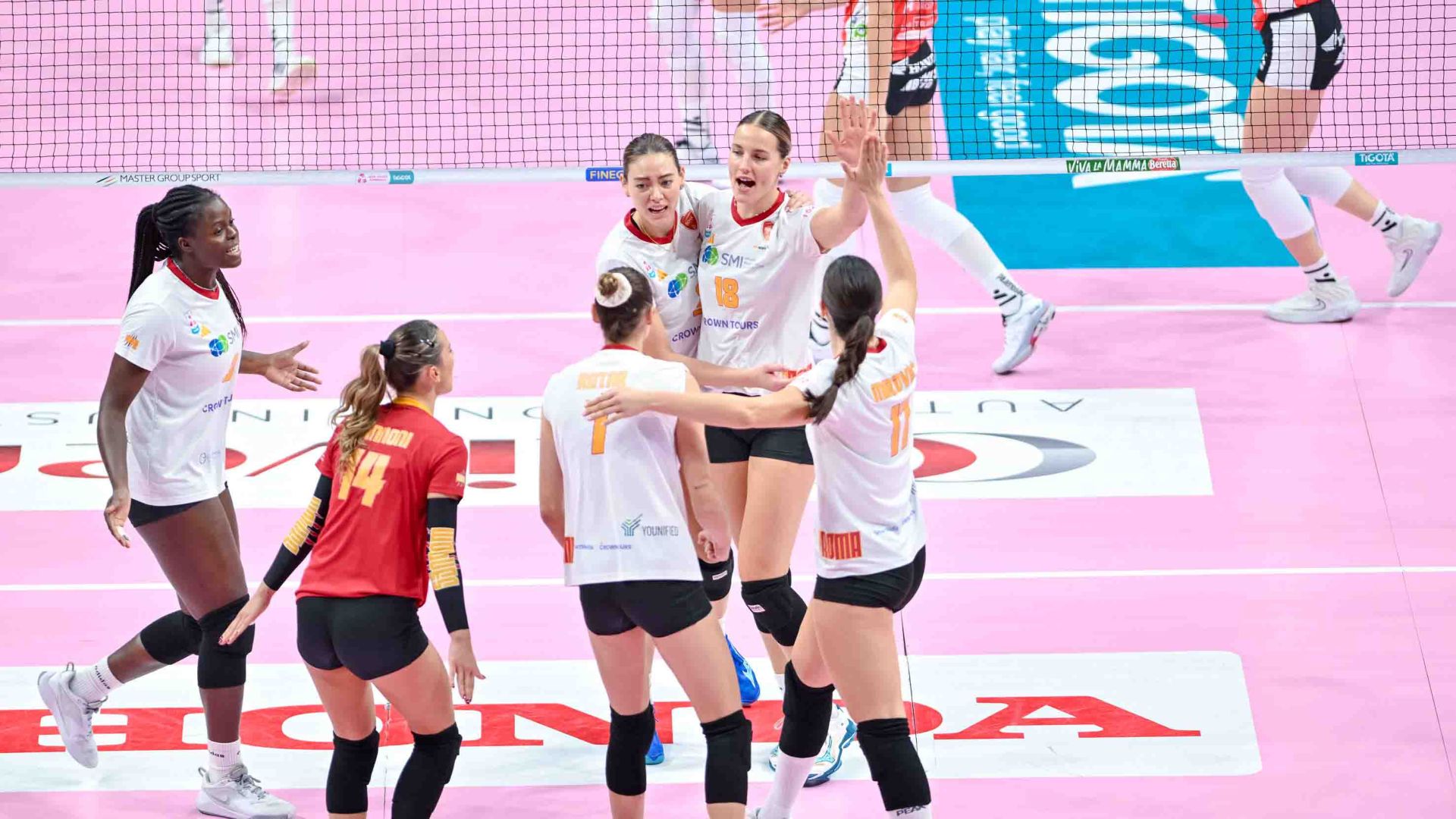 https://www.sportal.it/foto_articoli/2024-45/smi-roma-volley_1295679Photogallery.jpg?format=jpg