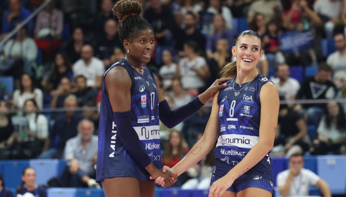 https://www.sportal.it/foto_articoli/2024-46/vero-volley-milano_12971391190x786.jpg?format=jpg