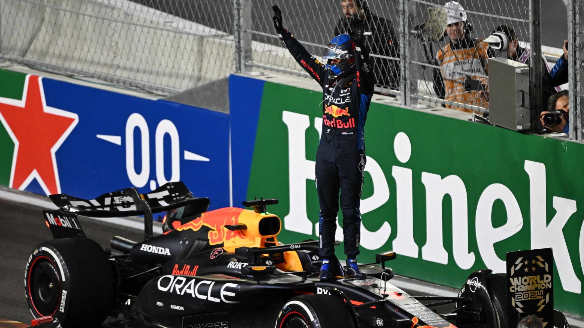 https://www.sportal.it/foto_articoli/2024-47/max-verstappen-red-bull_1298712Photogallery.jpg?format=jpg