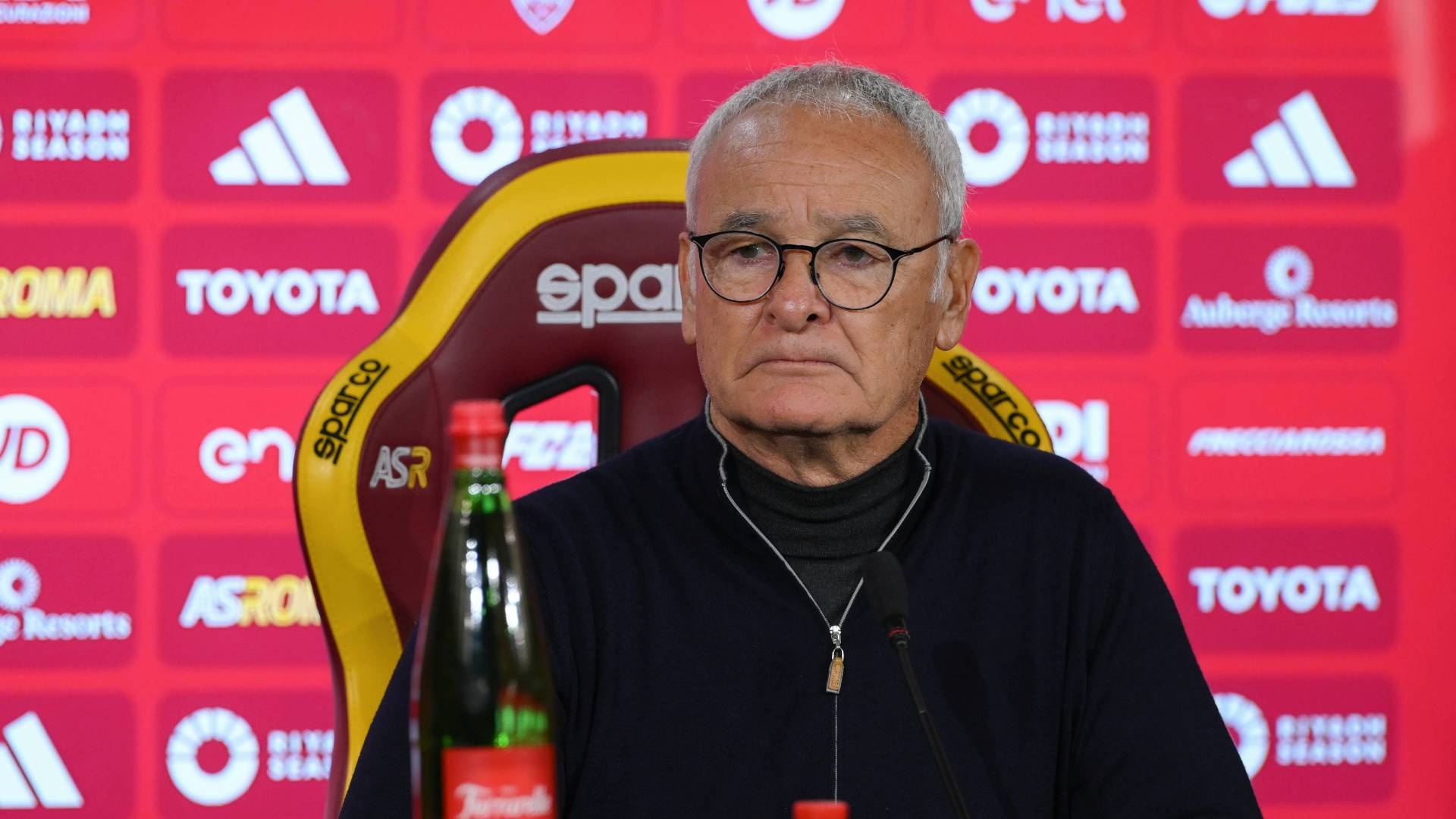 https://www.sportal.it/foto_articoli/2024-48/claudio-ranieri_1299408Photogallery.jpg?format=jpg