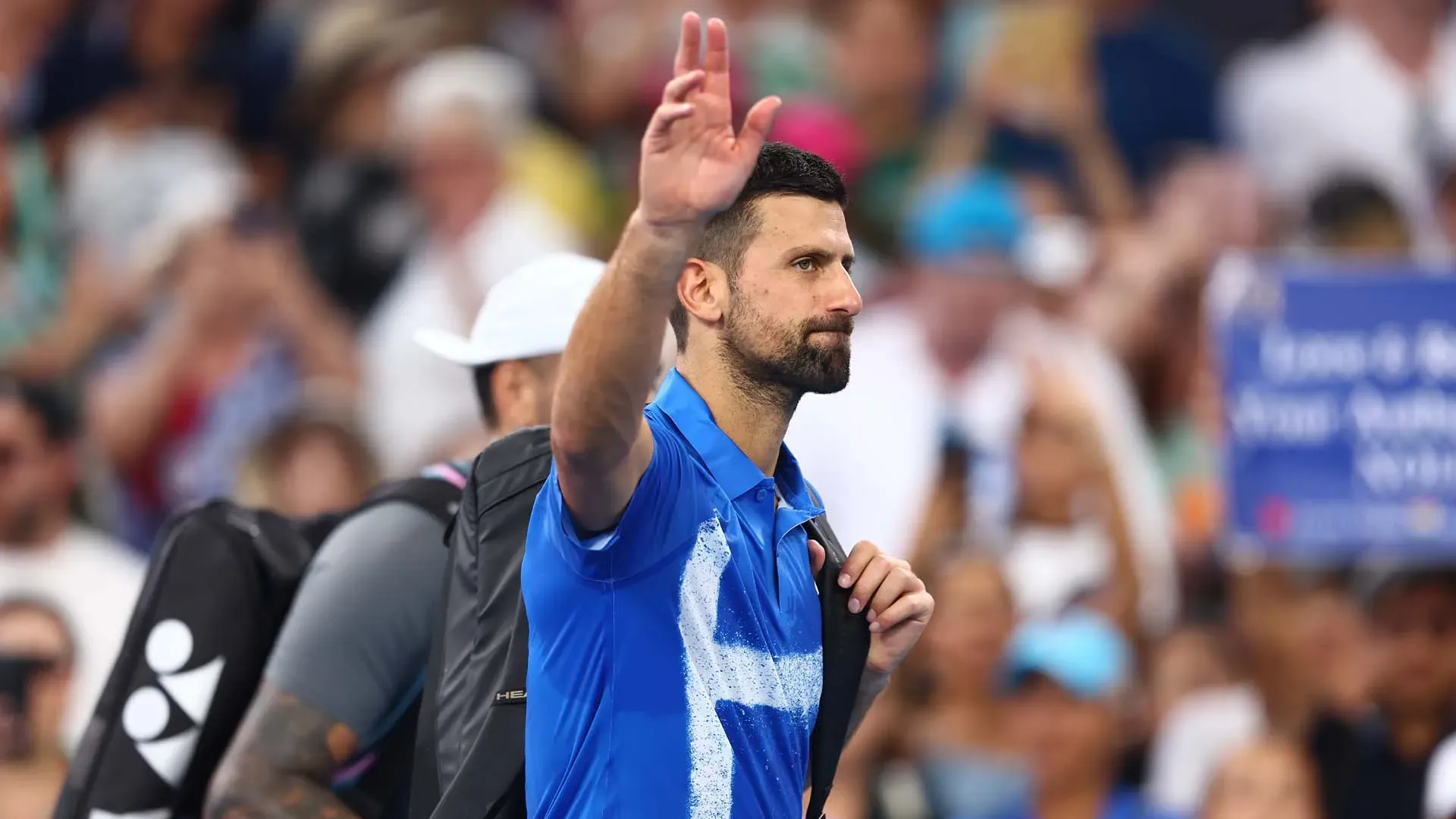 https://www.sportal.it/foto_articoli/2025-01/djokovic-perde-con-kyrgios-e-si-mangia-la-racchetta-le-foto-del-sorprendente-gesto_1303031Photogallery.webp?format=jpg