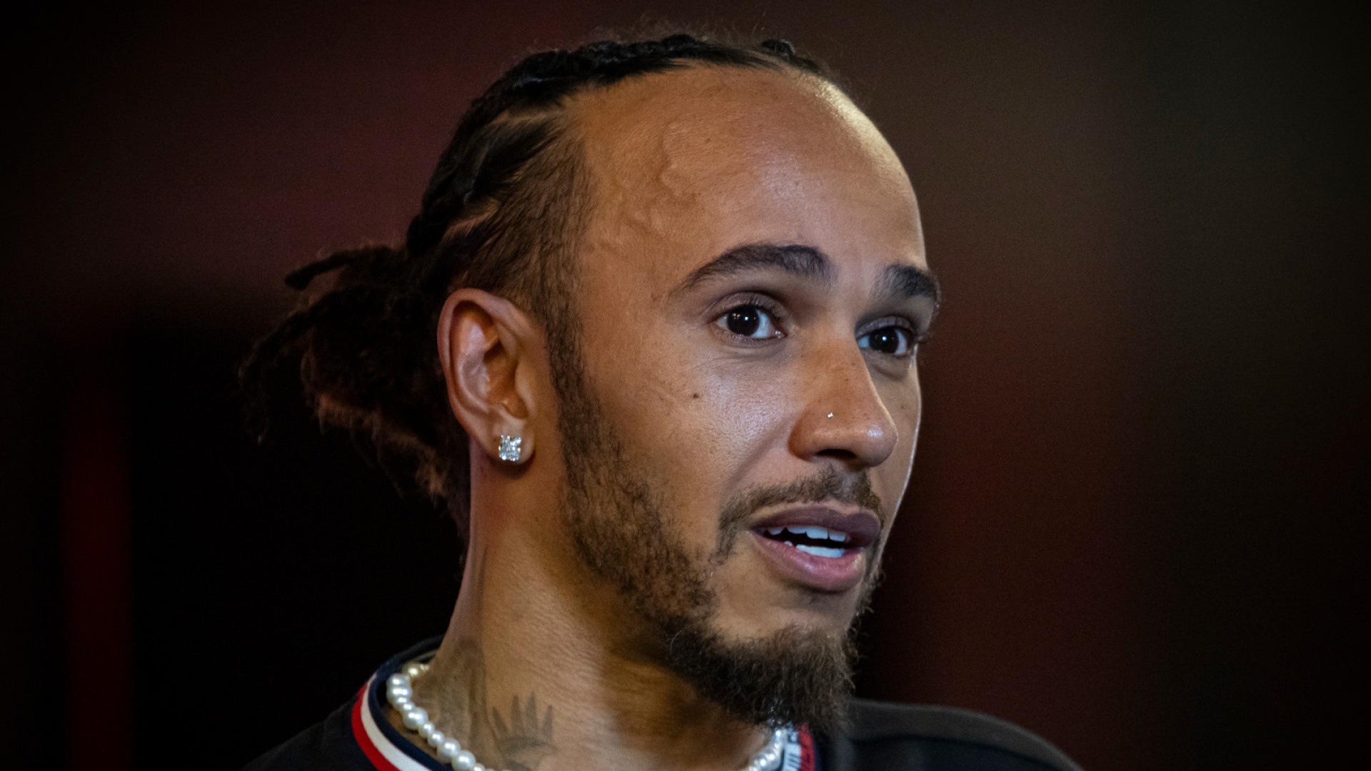 https://www.sportal.it/foto_articoli/2025-02/lewis-hamilton_1303888Photogallery.jpg?format=jpg