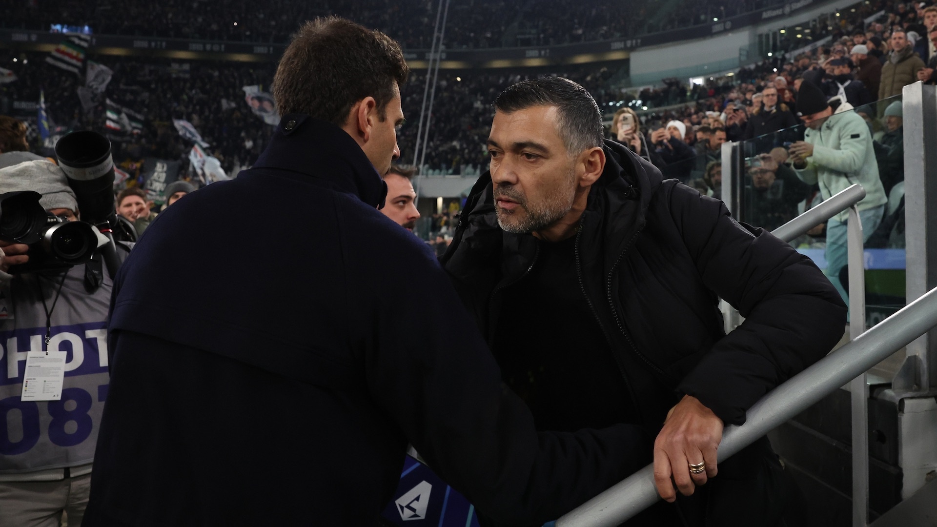 Juventus-Milan, Thiago Motta preoccupato per Yildiz, Sergio Conceicao per la sua squadra