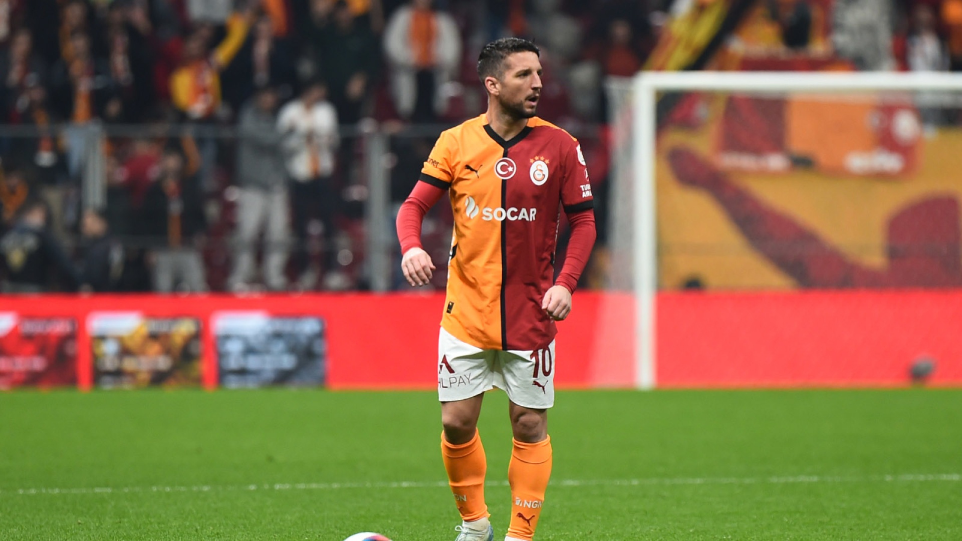 https://www.sportal.it/foto_articoli/2025-03/dries-mertens-galatasaray_1305179Photogallery.jpg?format=jpg