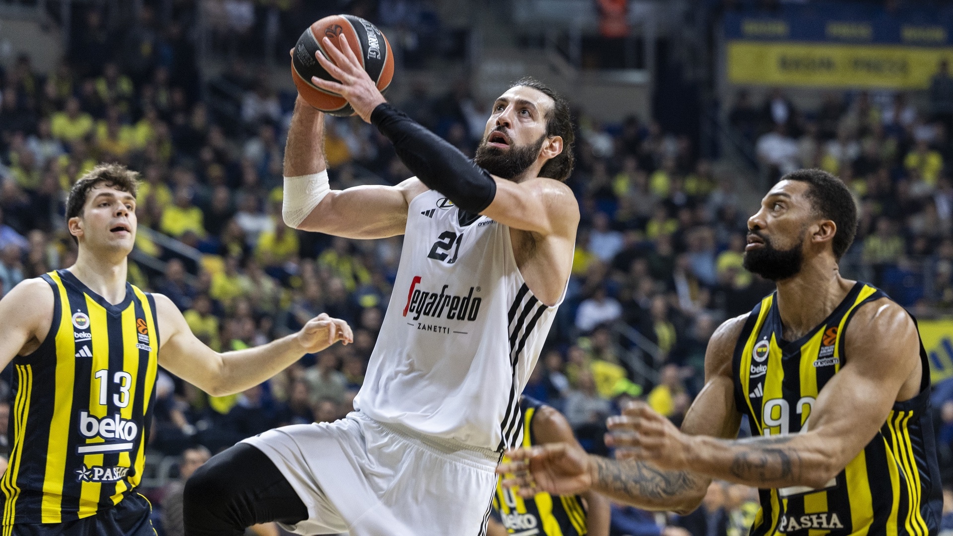 https://www.sportal.it/foto_articoli/2025-05//fenerbahcevirtus_1307256Photogallery.jpg?format=jpg