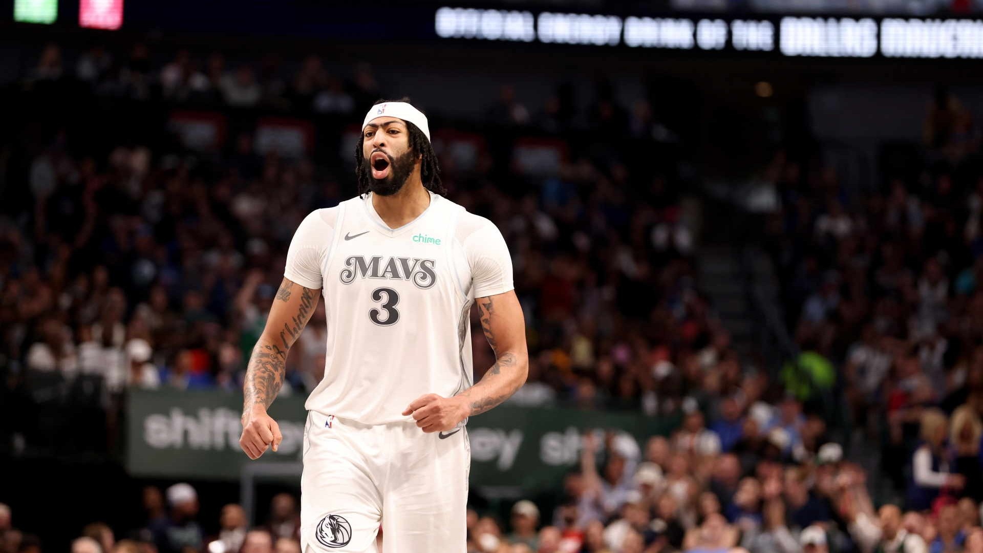 NBA: Anthony Davis esordio amaro: vittoria ma con infortunio