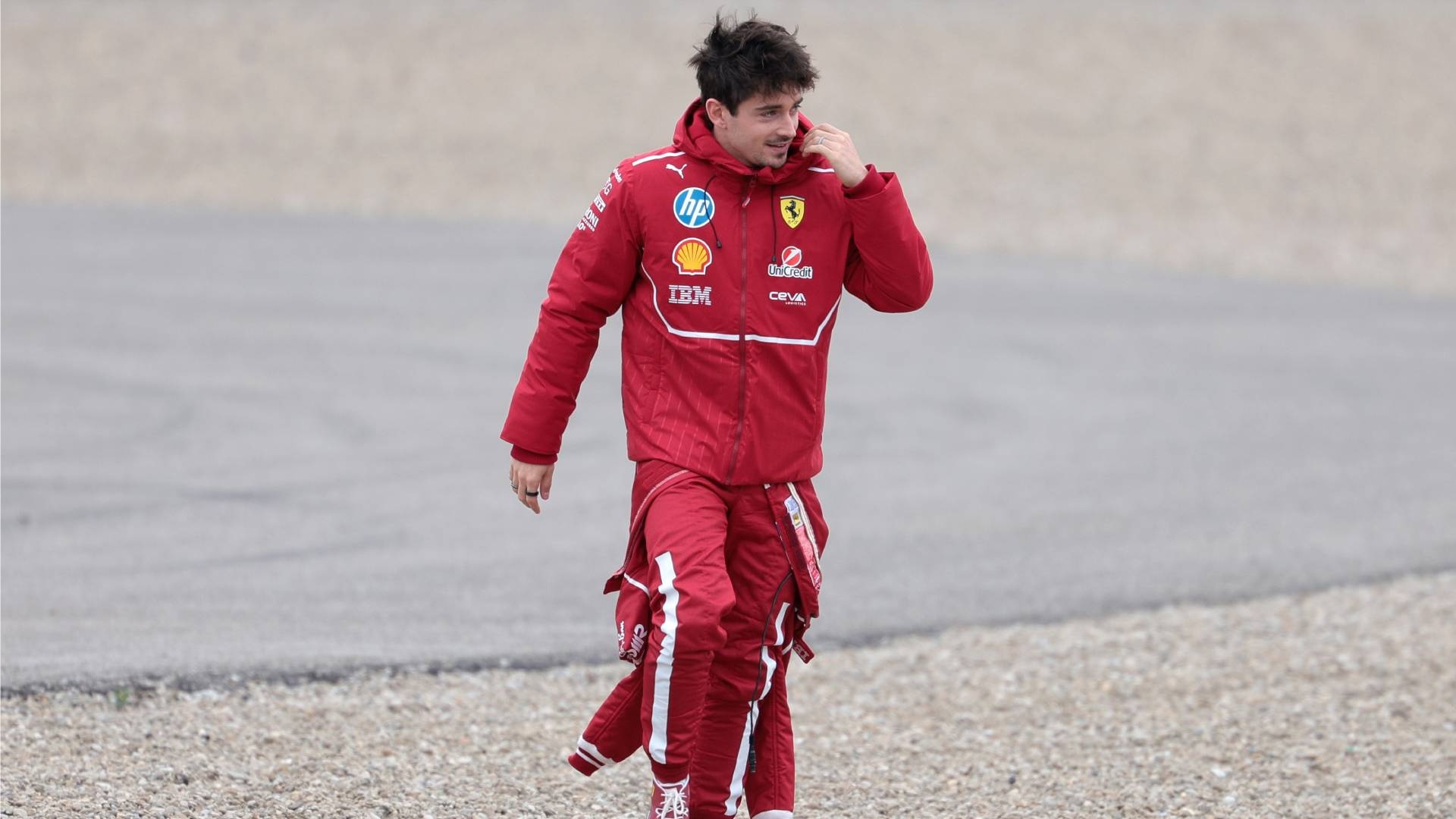 Charles Leclerc diretto sull'obiettivo della Ferrari