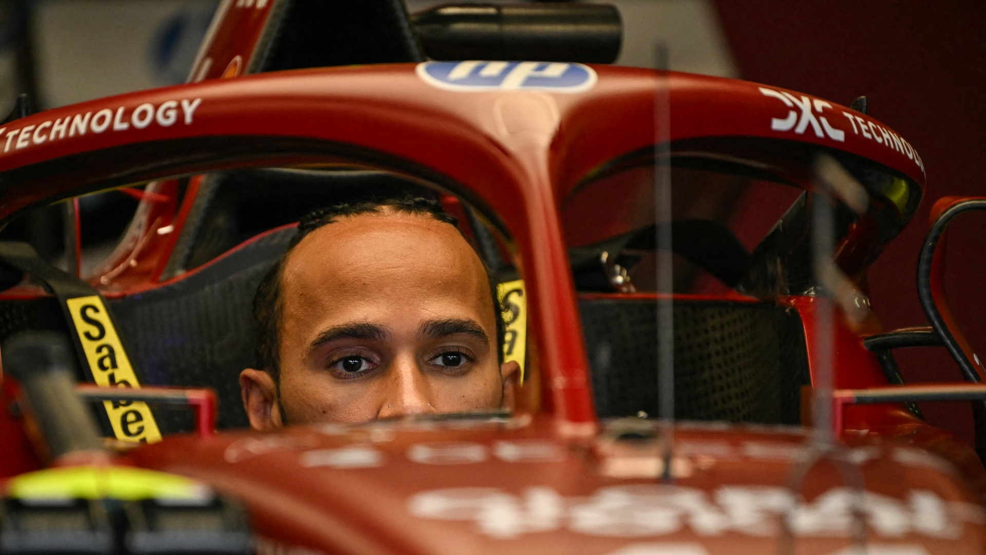 Lewis Hamilton stroncato dalla stampa inglese