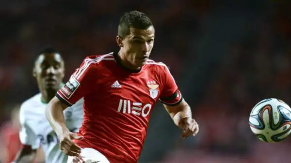 Rodrigo Lima. L'attaccante brasiliano è il cannoniere stagionale della squadra con 12 gol all'attivo.