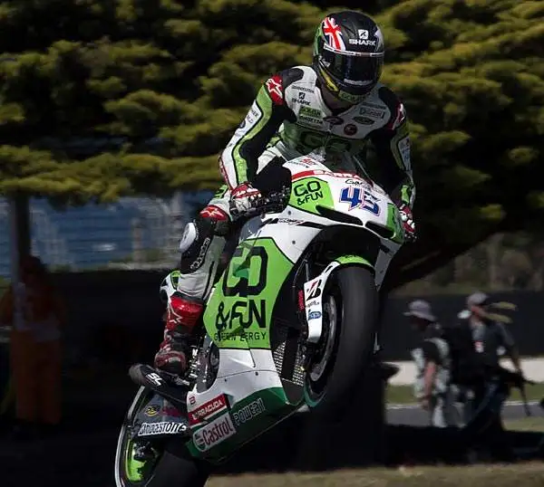 Jorge Lorenzo ha fatto registrare il miglior tempo della sessione, fermando il cronometro sull'1'29"602. Alle sue spalle il Campione del Mondo Marquez. Quinto Valentino Rossi.