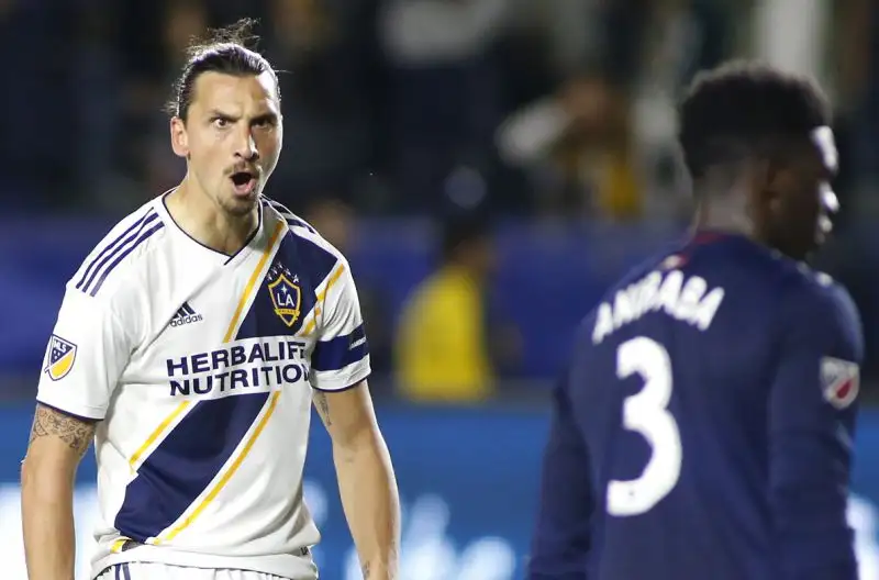 Volevate Zlatan e io vi ho dato Zlatan. Ora potete tornare a guarda di nuovo il baseball (ai tifosi dei Galaxy, dopo l’addio).