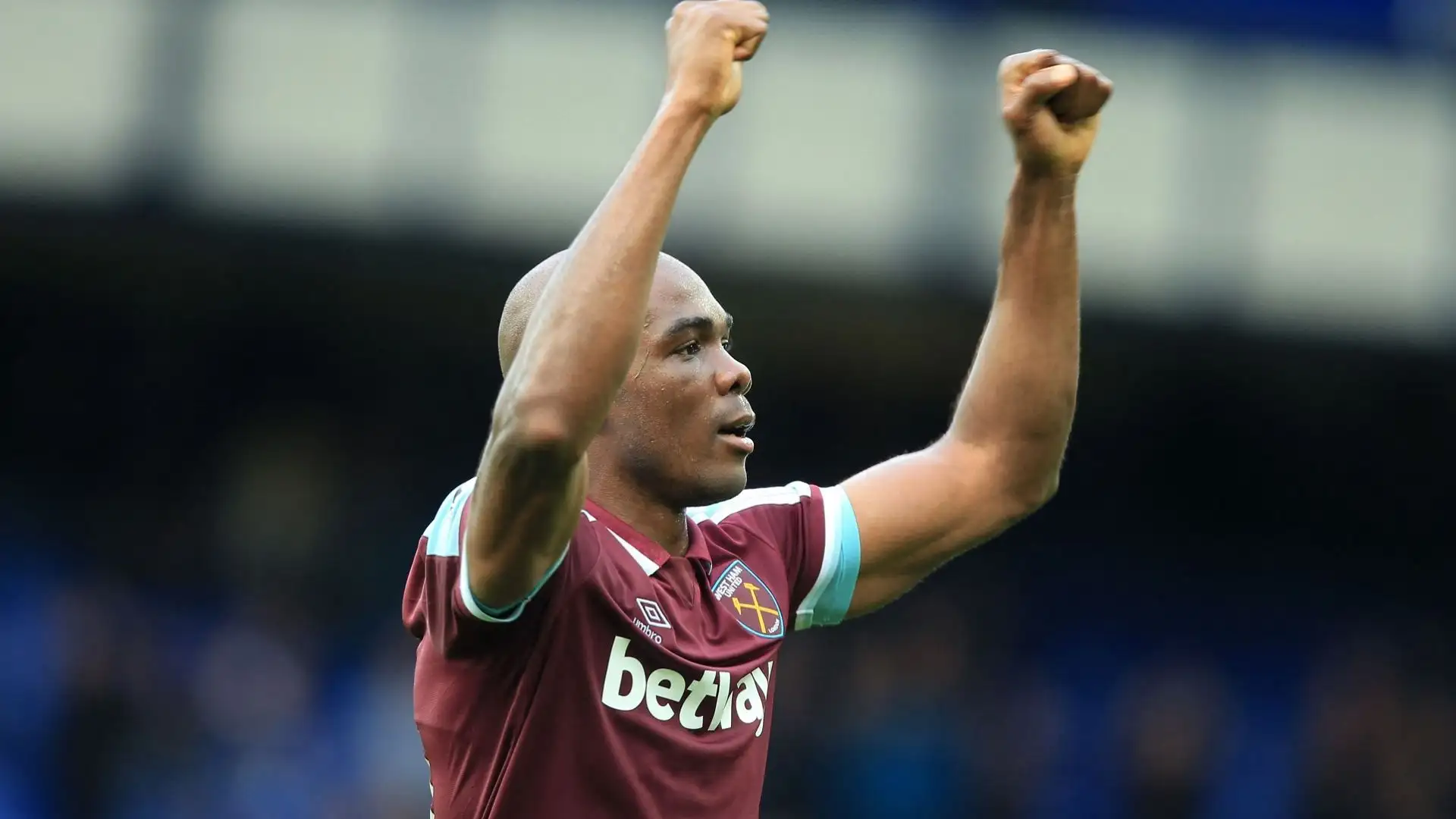 Angelo Ogbonna: laurea in Giurisprudenza