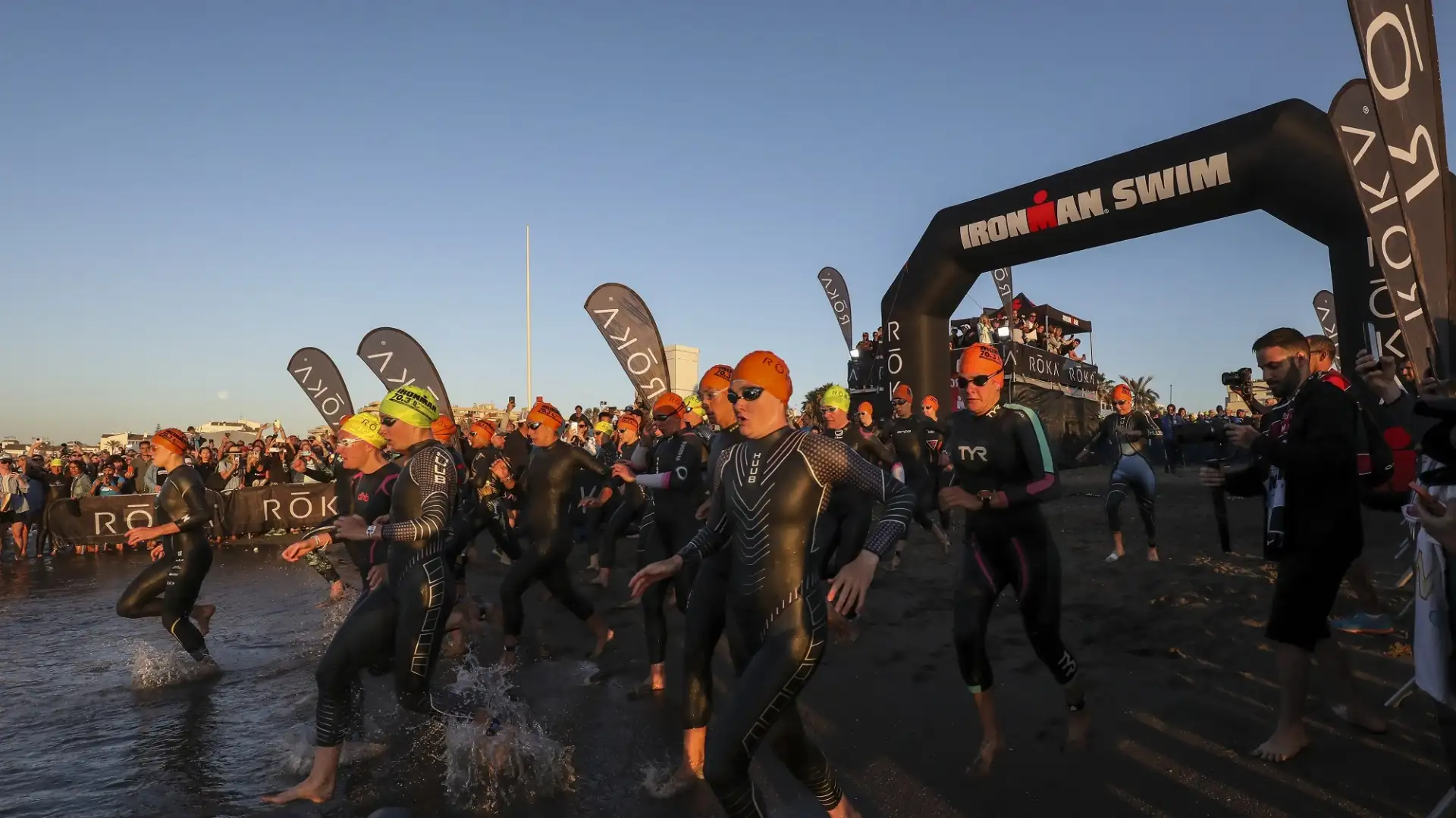 La prima parte del percorso è di 1,9 km da percorrere a nuoto