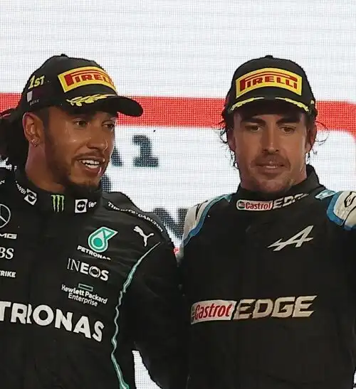 Fernando Alonso, nuova frecciatina a Lewis Hamilton