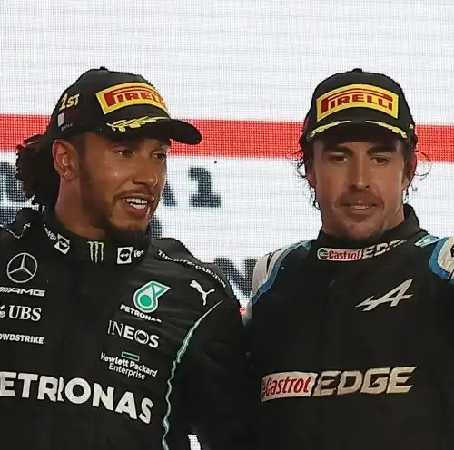 F1: Fernando Alonso, che bordata a Lewis Hamilton