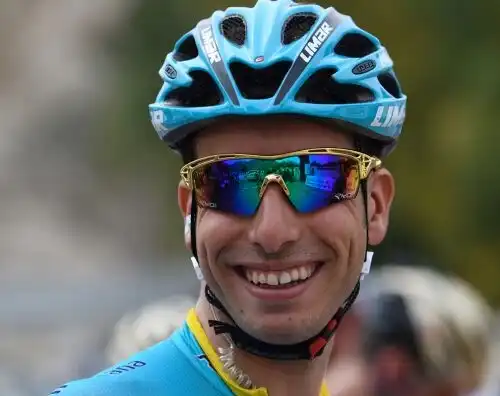 Aru commosso: ”Ho corso con la maglia di Scarponi”