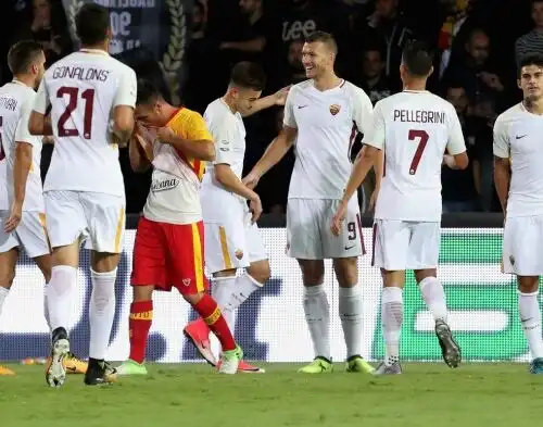 Doppio Dzeko, doppio autogol: Benevento-Roma 0-4