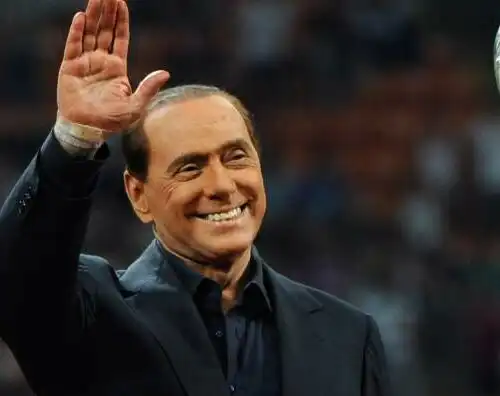 Silvio in panchina: Milan con il 4-3-3