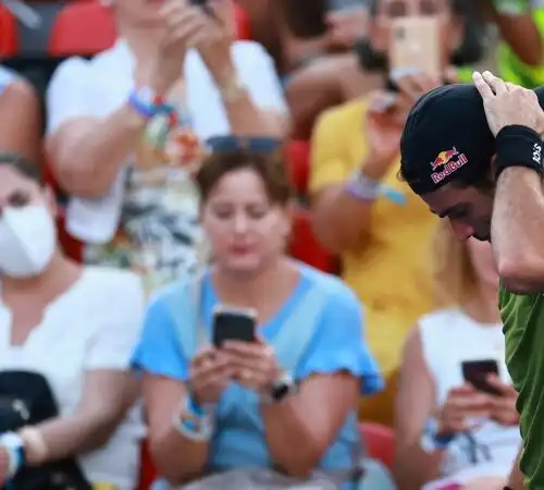 Acapulco, Matteo Berrettini alza ancora bandiera bianca