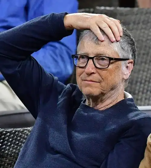 Bill Gates manda un messaggio a Novak Djokovic