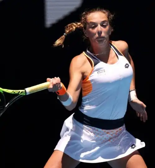 Lucia Bronzetti, derby da favola con Camila Giorgi