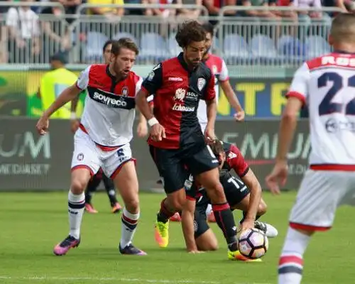 Cagliari-Crotone 2-1