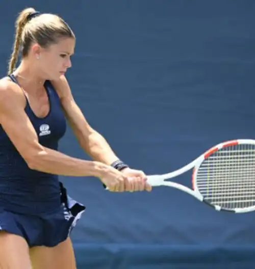 WTA Osaka, ko per Camila Giorgi