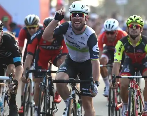 Cavendish doma gli italiani