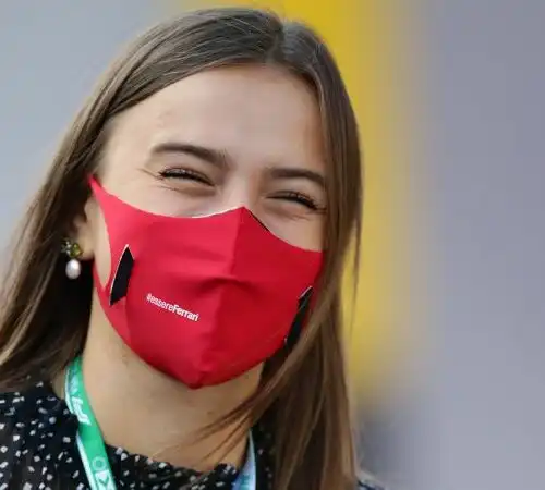 Charlotte, la musa mozzafiato di Charles Leclerc: le foto