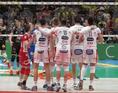 Lube schiantata, Trento in finale