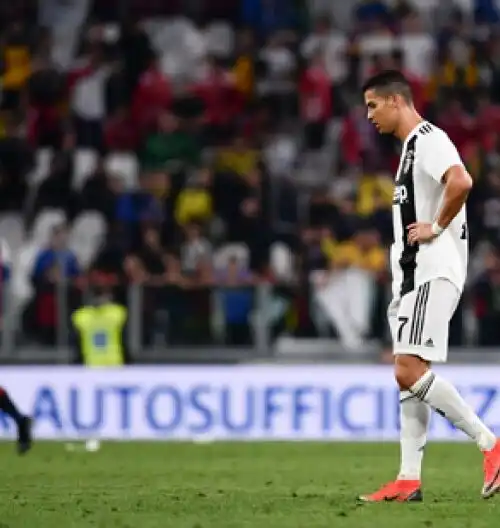 Ronaldo e poi il buio: il Genoa ferma la Juventus