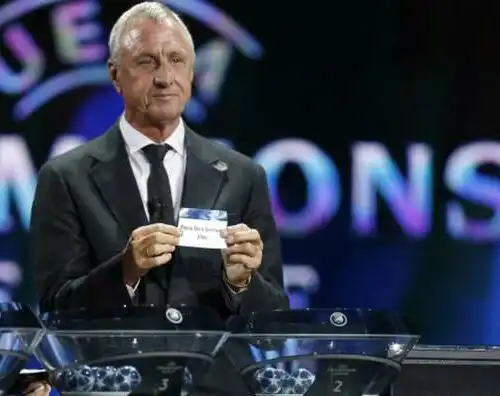 Cruyff commosso per l’affetto ricevuto