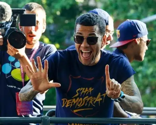 Attenta Juve, PSG su Dani Alves