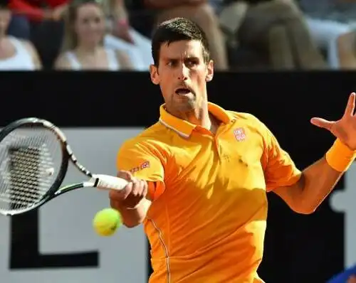 Djokovic domina a Parigi