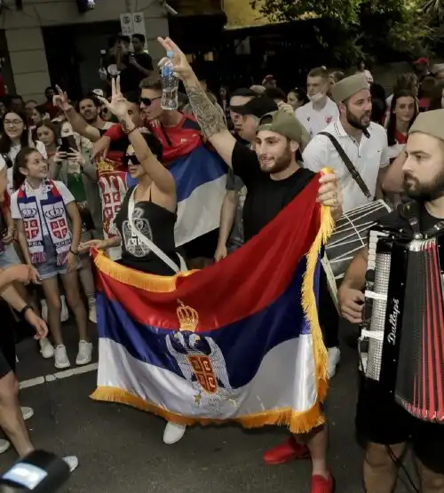 Novak Djokovic, smentito l’arresto. Festa dei tifosi a Melbourne