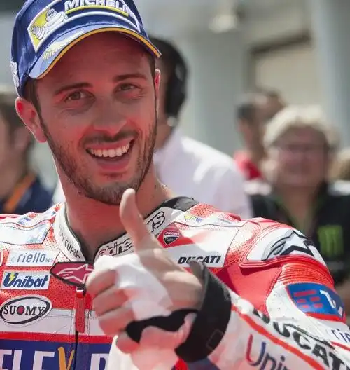 Andrea Dovizioso scommette su Valentino Rossi