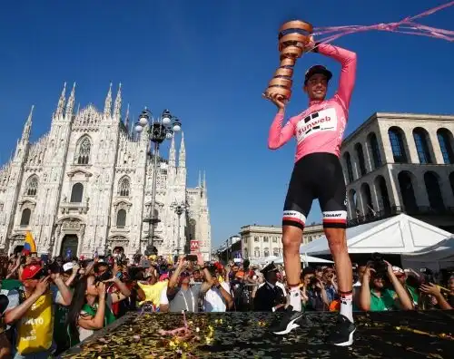 Dumoulin conquista il Giro d’Italia, Nibali terzo per 9″