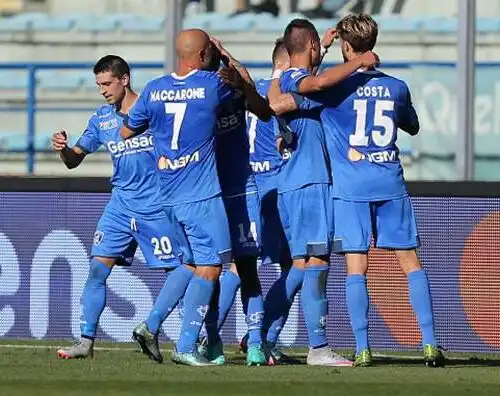 L’Empoli batte e aggancia il Genoa