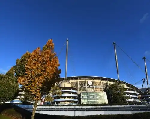 Champions, Etihad Stadium evacuato