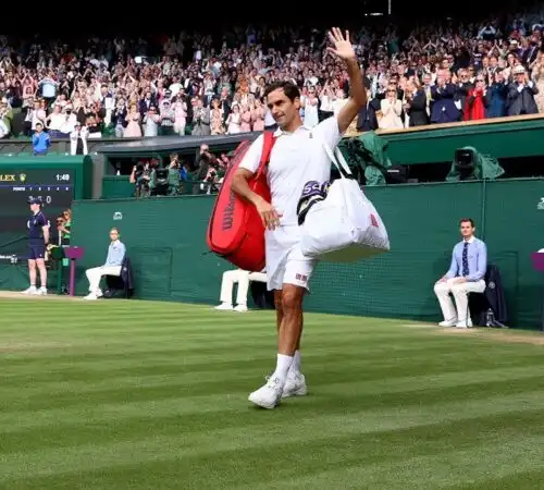 Roger Federer esce male da Wimbledon