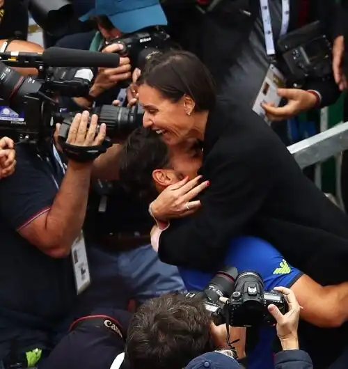 La gioia di Fognini e Flavia Pennetta: fotosequenza