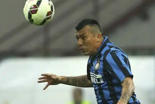 Inter, aria di rinnovo per Medel