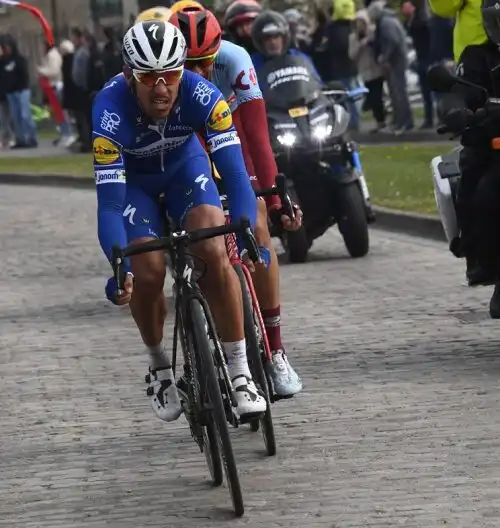 Parigi-Roubaix, Gilbert trionfa a 36 anni