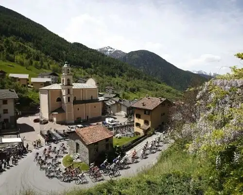 Giro d’Italia, ultimo arrivo in salita