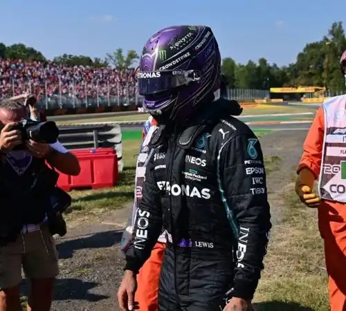 Lewis Hamilton avverte la Mercedes dopo lo scontro di Monza