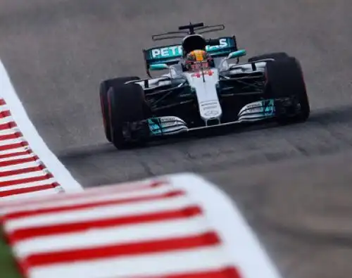 F1, il più veloce a Barcellona è Lewis Hamilton